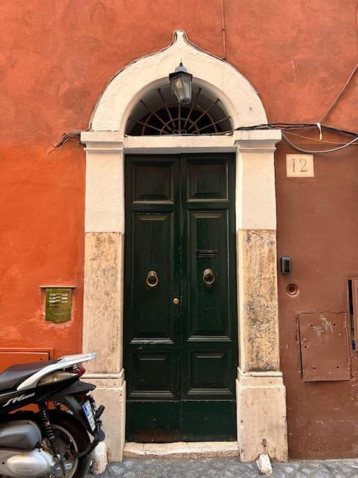 Campo De' Fiori Rooftop Apartment Rome Exterior photo